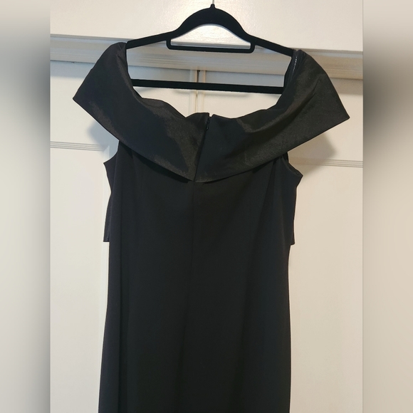 ELIZA J, Satin-Bow Off-The-Shoulder Gown, Size 18 - Picture 11 of 16